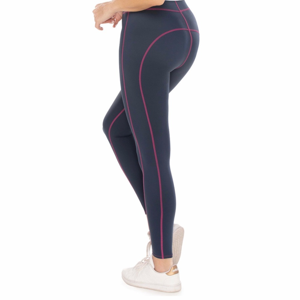 FINAL SALE!!!! NWT Miraclesuit Tummy-Control Performance 7/8 Leggings - Picture 5 of 8